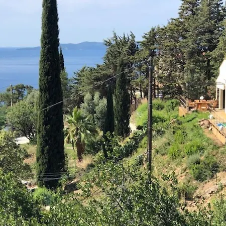 Nouveau ! Pleine Nature Et Vue Au Lavandou Вілла Ле-Лаванду