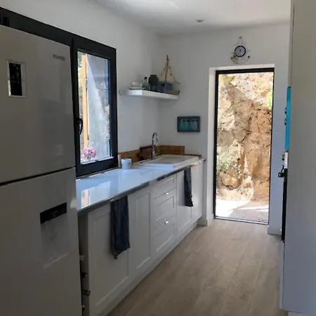 Nouveau ! Pleine Nature Et Vue Au Lavandou * Ле-Лаванду