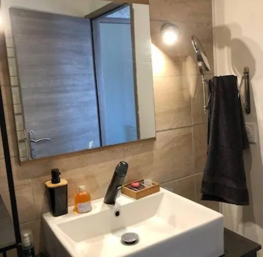 Nouveau ! Pleine Nature Et Vue Au Lavandou فيلة *