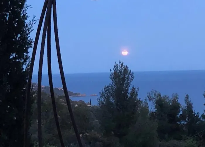 Villa Nouveau ! Pleine Nature Et Vue Au Lavandou *
